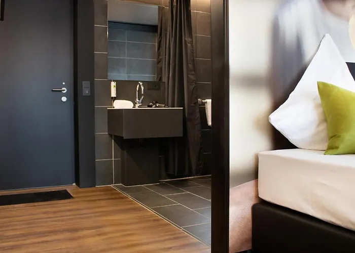 Nhi Hotel By Wmm Hotels
